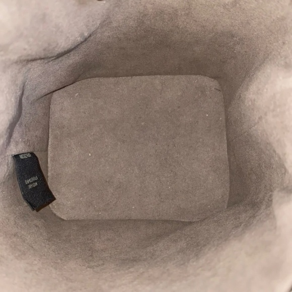 Authentic Pre-Owned Fendi Mon Tresor Bag - Picture 14 of 16